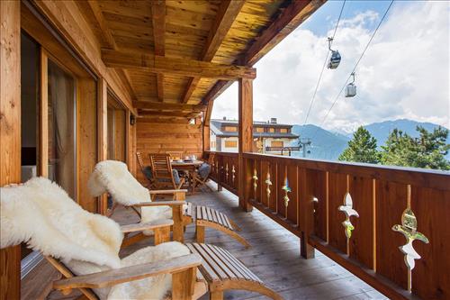 Ski Chalets 2024 2025 Catered Chalet Holidays | SNO