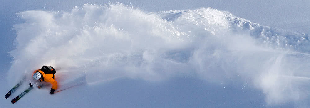 powder skiing mayrhofen